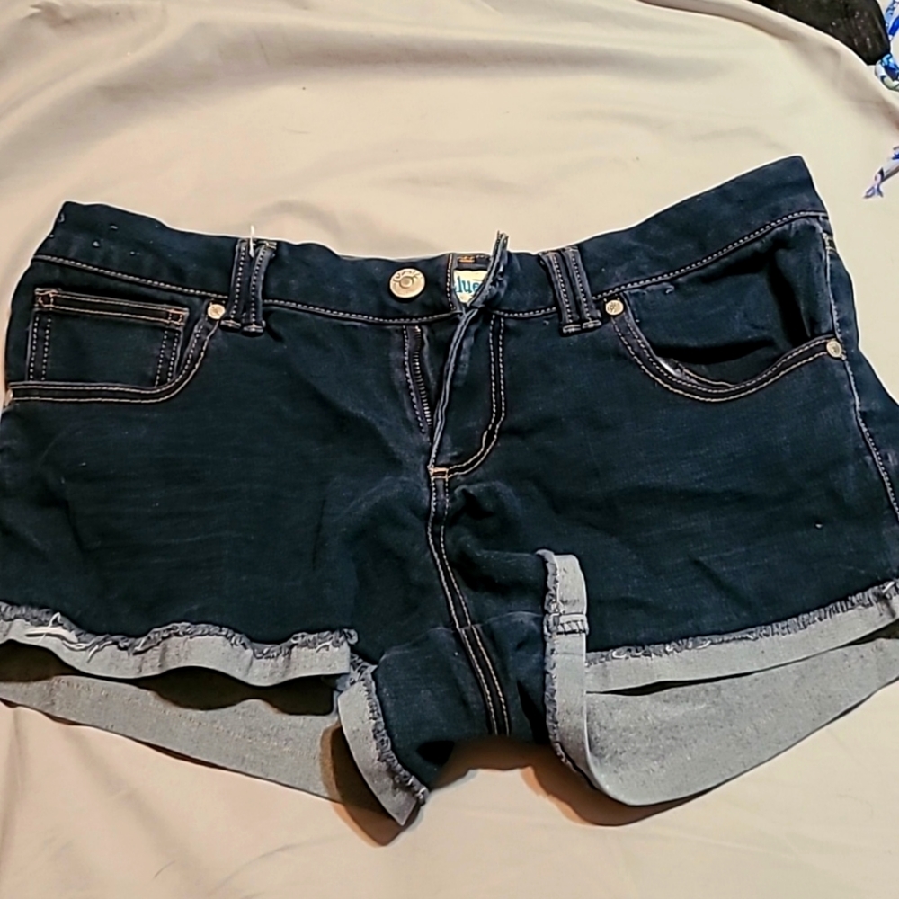Low rise denim shorts